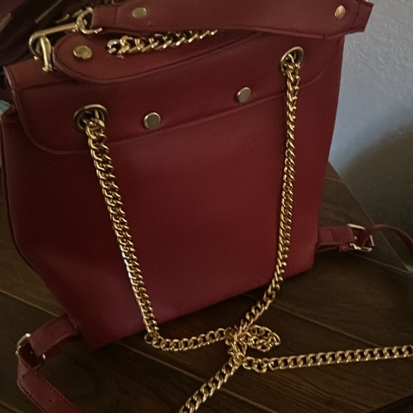 Red Bebe backpack - Picture 3 of 4